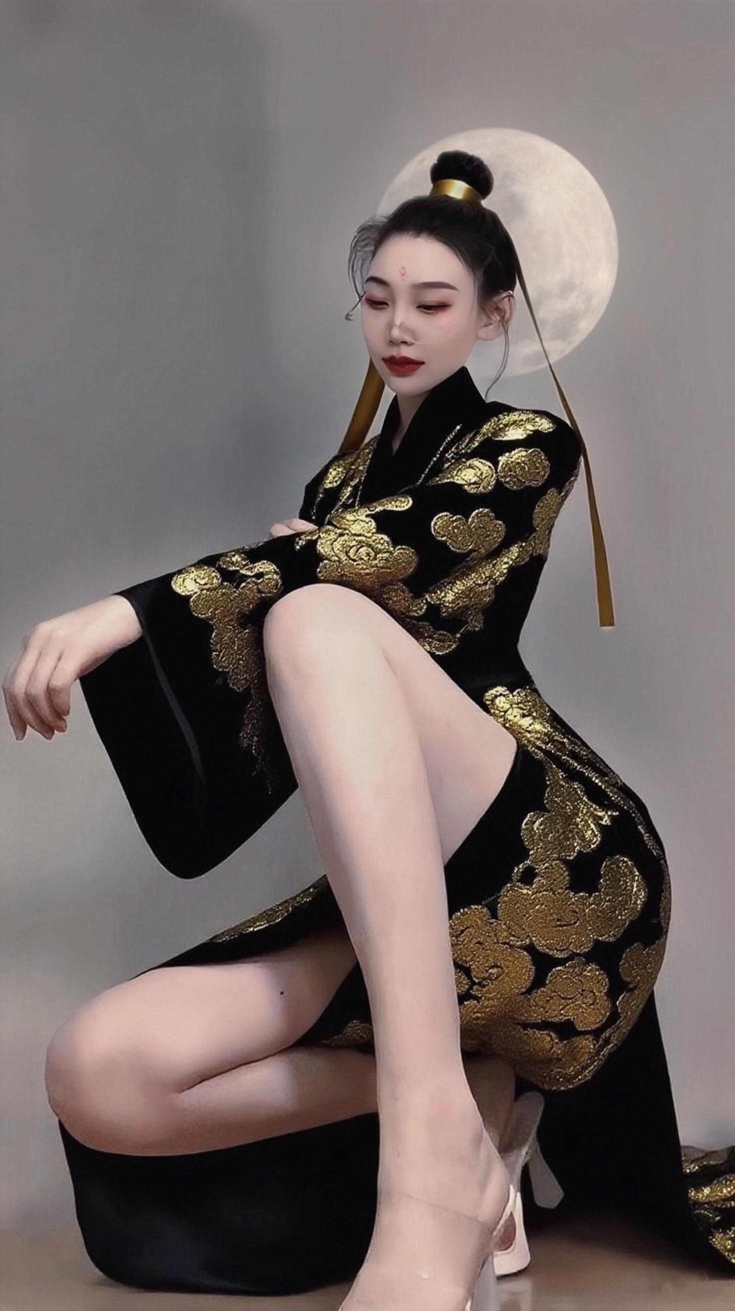 50岁依然保持好状态之。看不完的广告，历练不完的性格，听不完的大道理和...