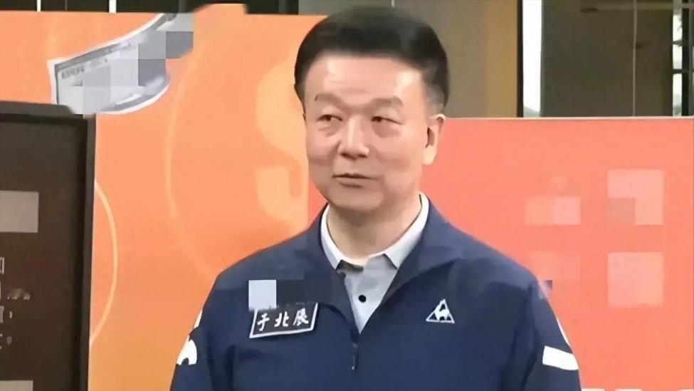 台湾退役将领于北辰扬言：参加航展一定要用螺丝刀，卸掉解放军飞机上的螺丝，还要在他