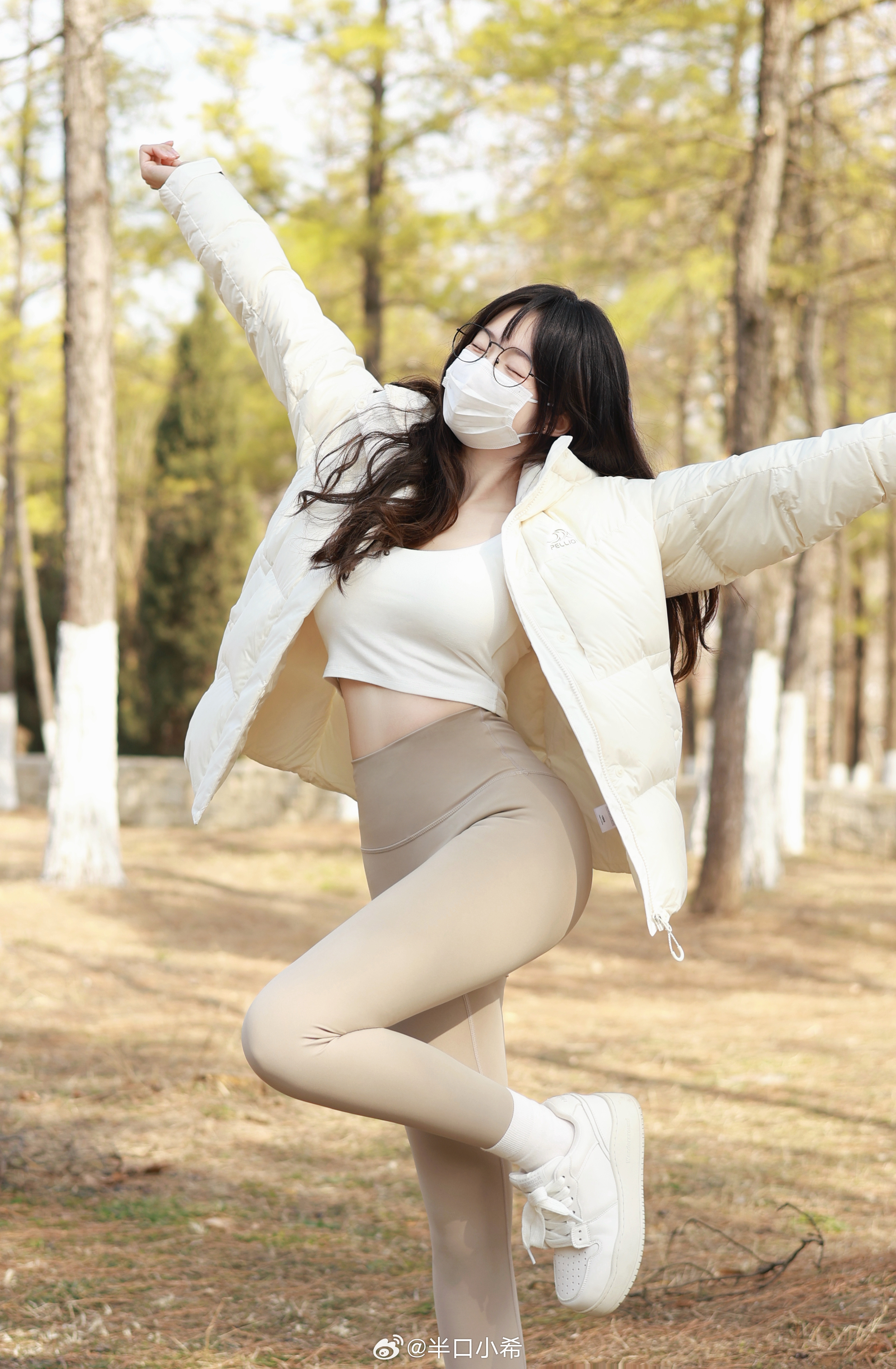 能不能借着天气冷的理由 再靠近你一些 