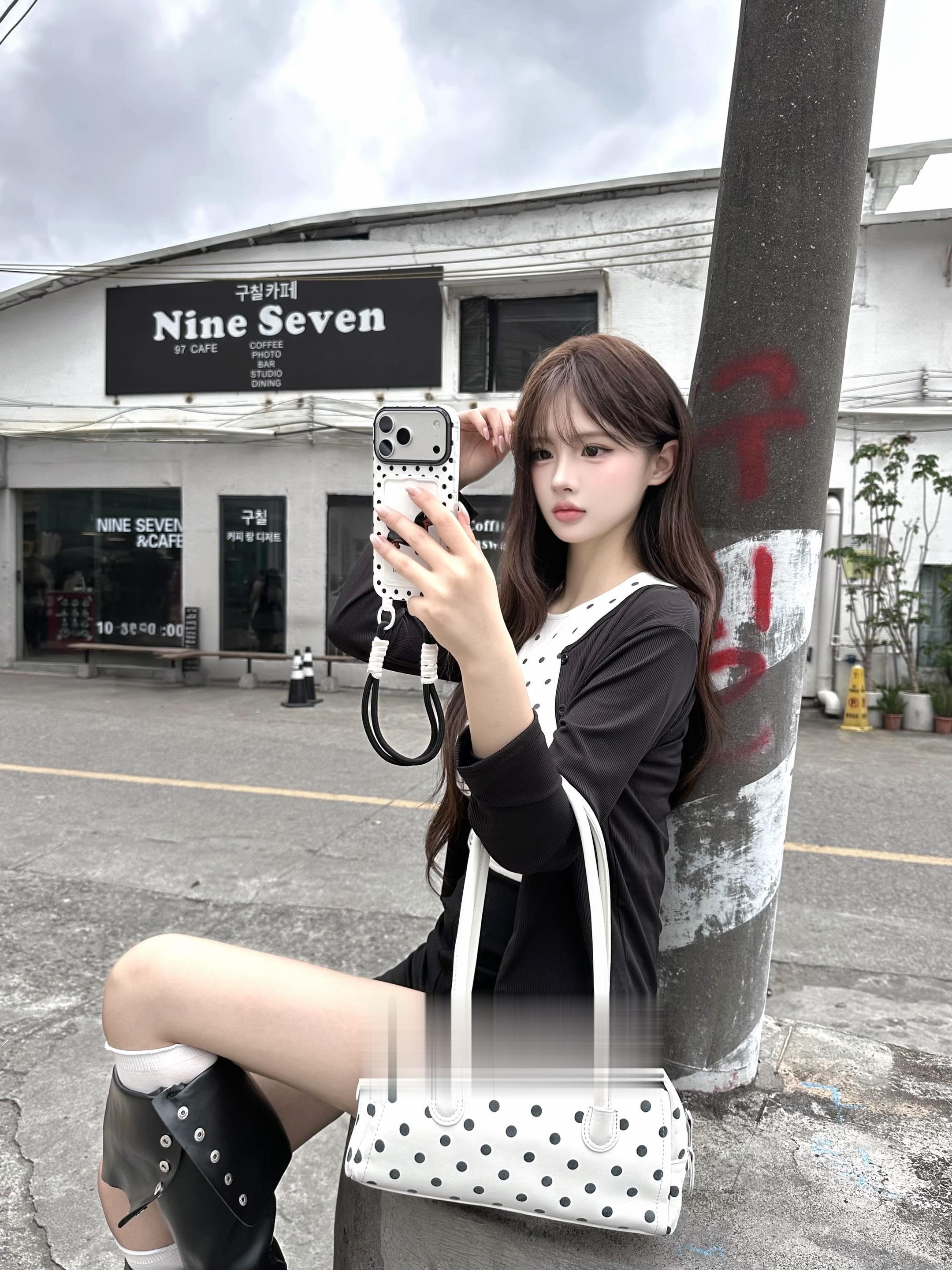 ˋˏ ⚝⋆⌁⌁⌁🩶⌁⌁⌁⋆⚝ ˎˊ。