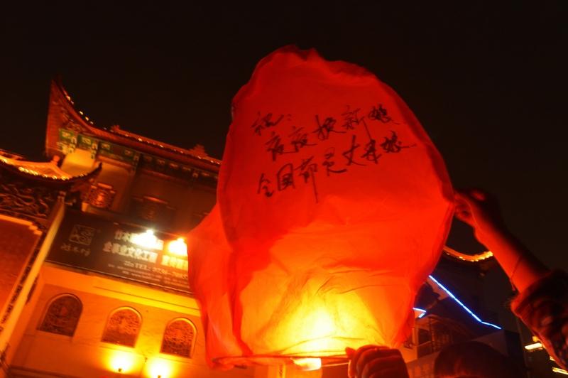 天灯与热气球的前身：穿越千年的空中奇迹，揭开人类追梦的起源

飞翔一直是无数人心