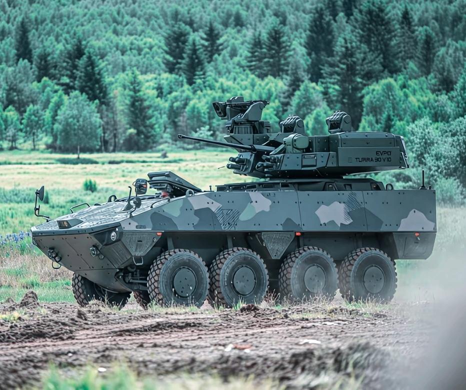 捷克装备的Patria AMV XP 8×8轮式装甲车