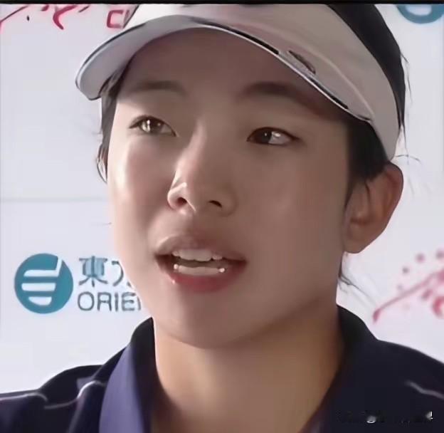 刘国梁的女儿夺冠，说了一句话，彻底让人破防了，她说，我从小都是妈妈陪着我，但是这