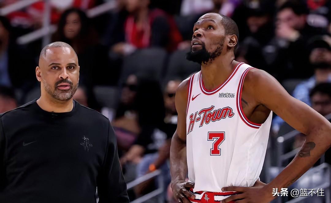 火箭再负湖人！承认吧，火箭就是西部季后赛球队里最弱的。

1，攻防一体的球队火箭