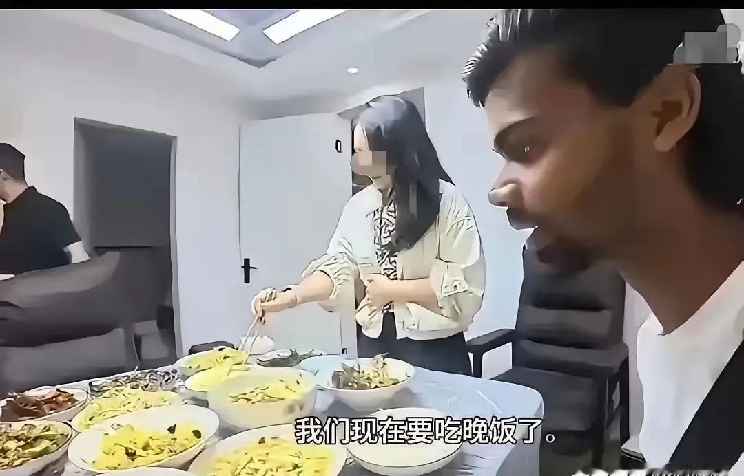宁波母女热情设宴款待博主，不知善意早已沦为别人的流量套路

流量是一个相互利用的