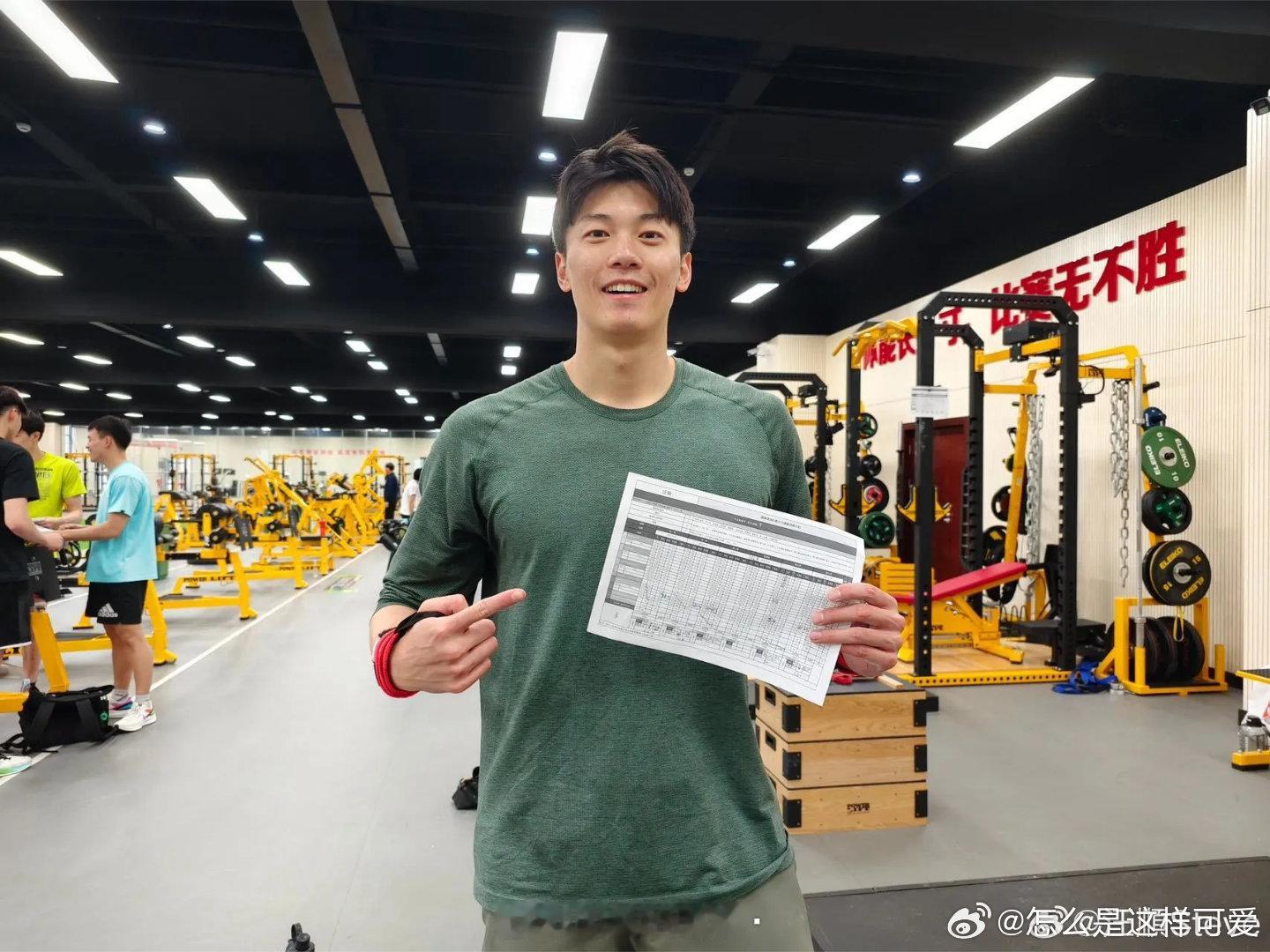 喜欢汪顺的有福了见过他巅峰夺冠，也见过他失意调整心态，汪顺完整展现何为体育精神，