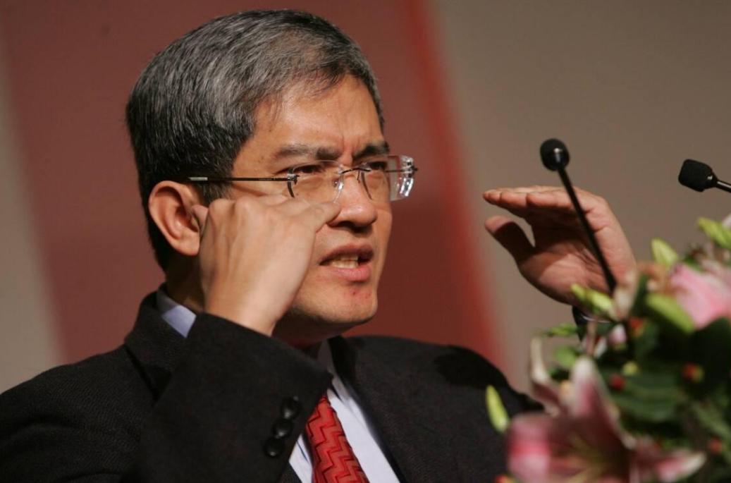 著名经济学家郎咸平公开质问：老了没子女，你就是社会最底层人，谁来保护你？把你送到