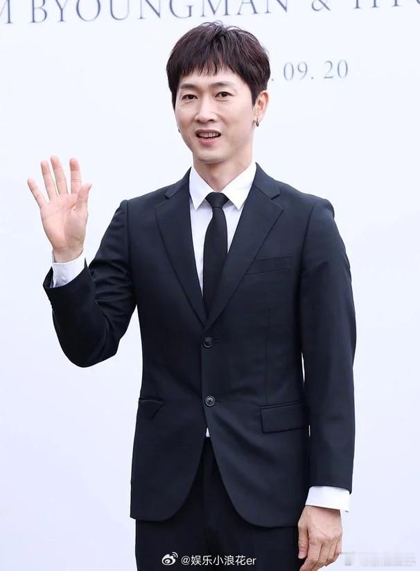 曝张佑赫职场霸凌张佑赫殴打员工名誉维权案败诉 据韩媒25日报道，H.O.T.组合