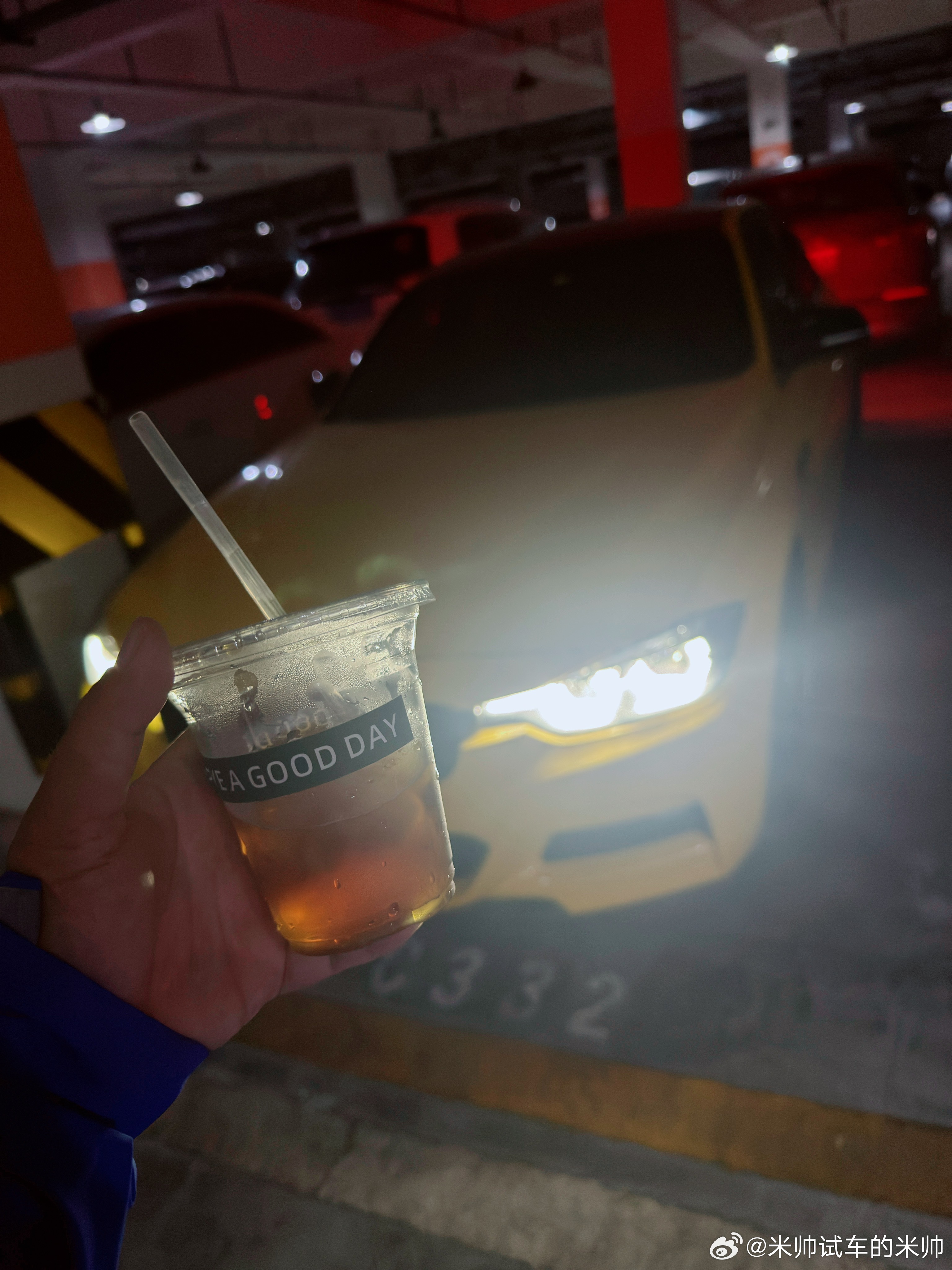 一杯自制冰美式，又开始出差了[酷]米帅的车生活  ​​​