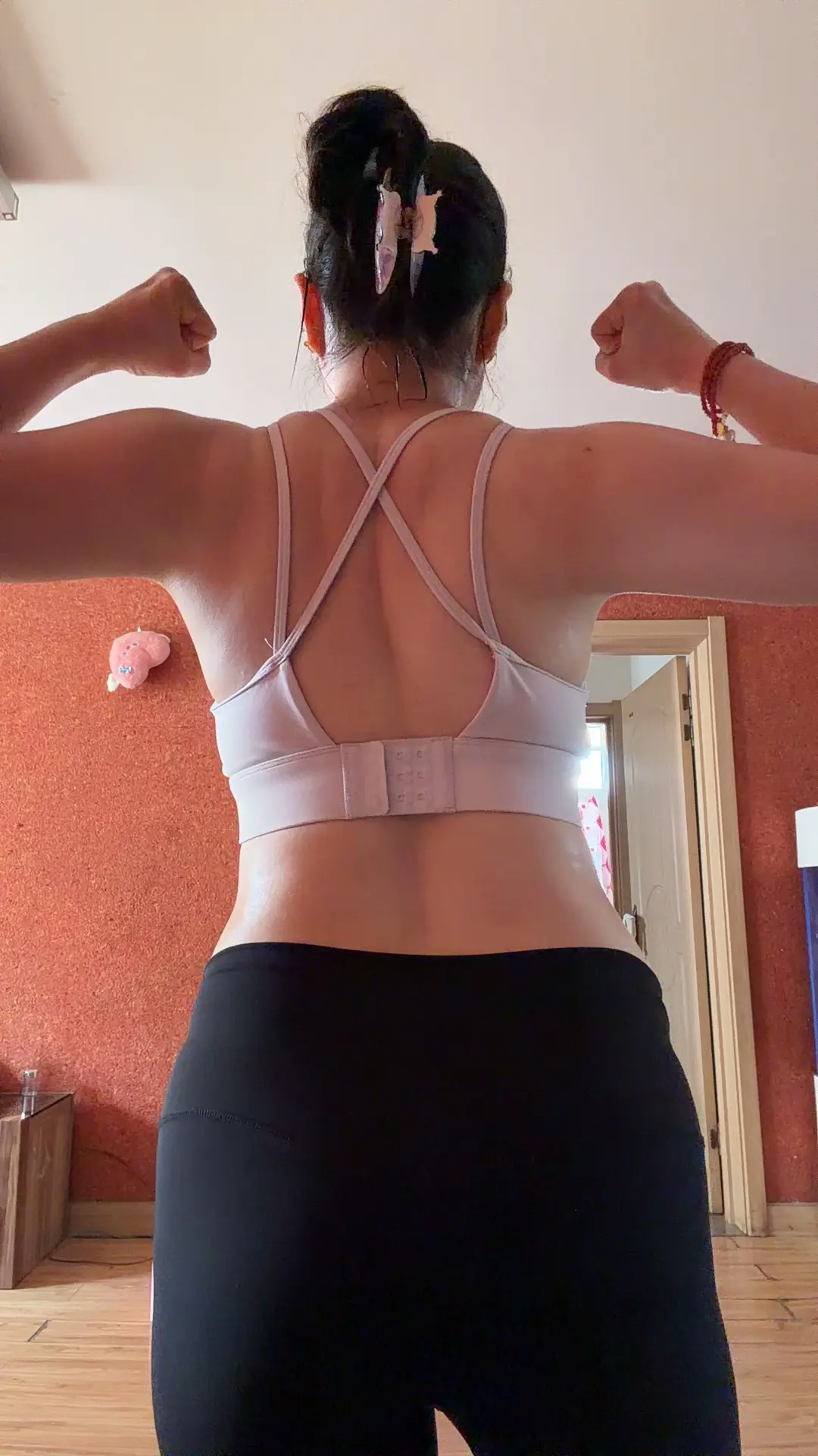 让锻炼成为一种习惯 女性力量觉醒 美背杀