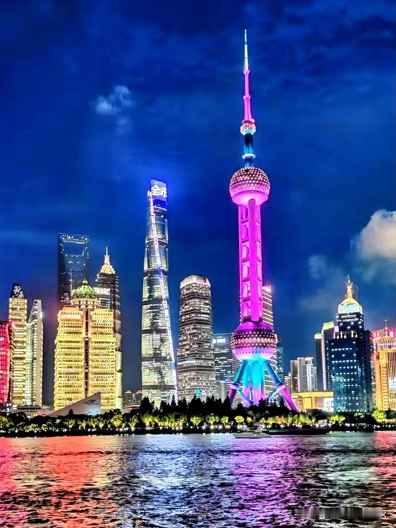 个人观点很有可能超越，青于蓝胜于蓝，还年轻。