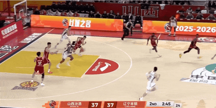 山西双外援配合默契，奈特迪亚洛空接连线，辽宁男篮根本防不住




山西对阵辽宁