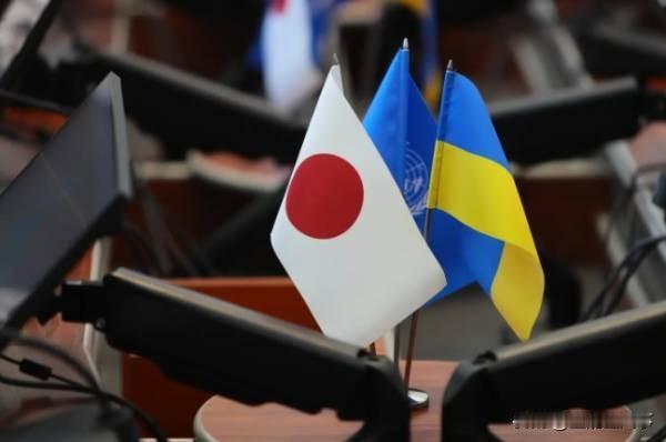 【 乌高官公开喊话日本：不仅要钱，还要在日本造“爱国者”！这步棋走得险恶！】
向