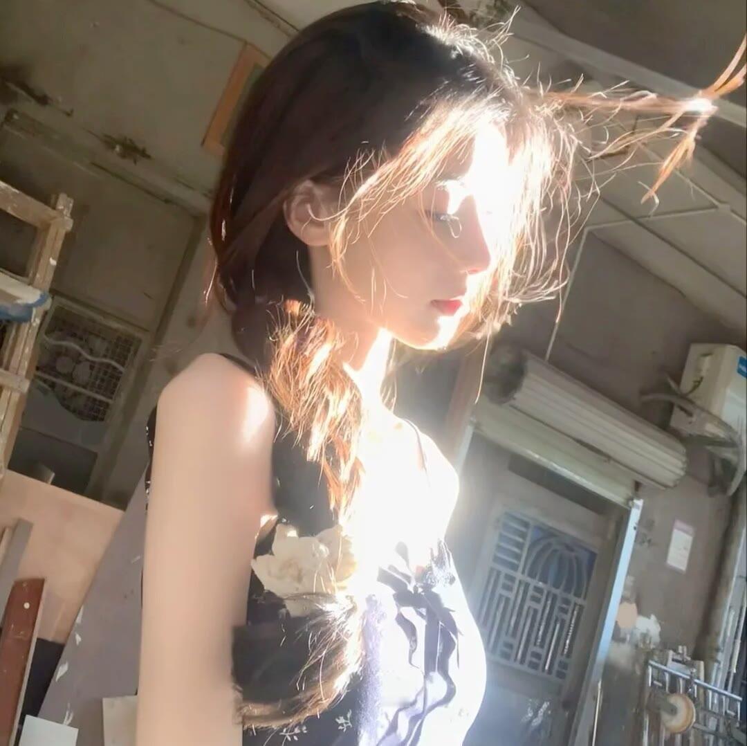 氛围感女生头像 
