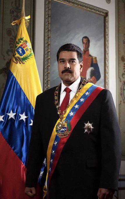 据报道，特朗普政府正与委内瑞拉前总统尼古拉斯·马杜罗进行认罪谈判。

马杜罗据称