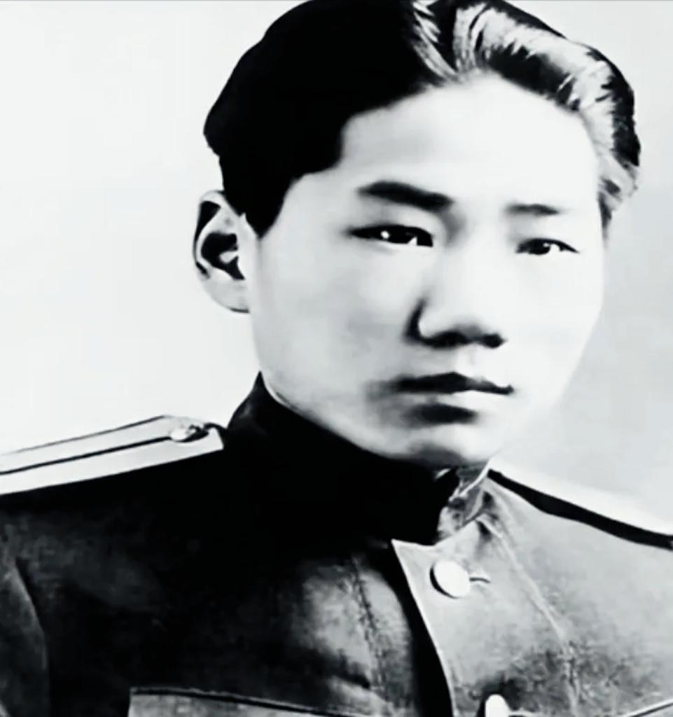 毛岸英牺牲与彭德怀有没有关系？毛主席一句话，道出不为人知真相！



1950年