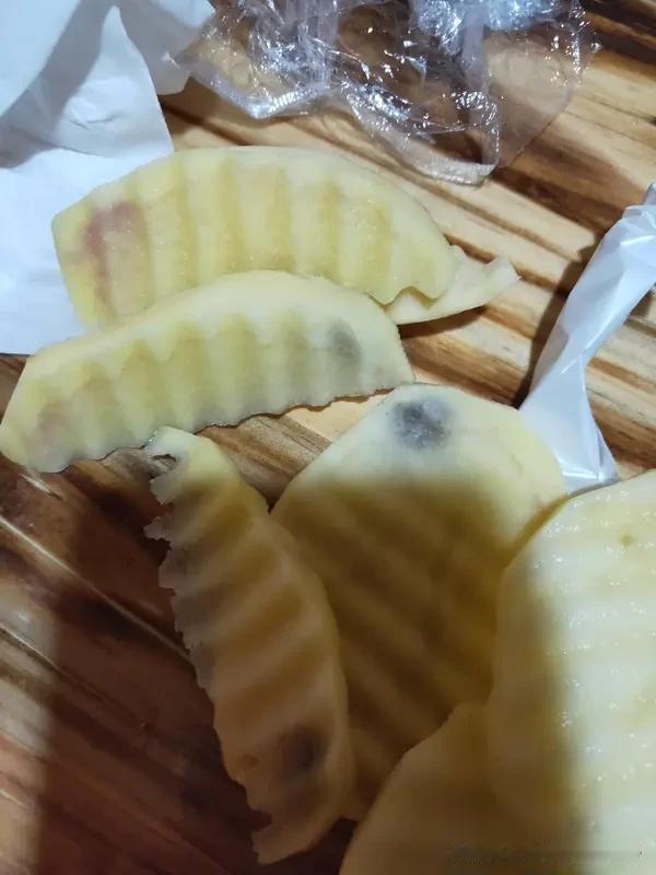 现在网购这么火，谁没遇到过糟心事。好多网友吐槽商家无良，有些商家虚假宣传，商品实