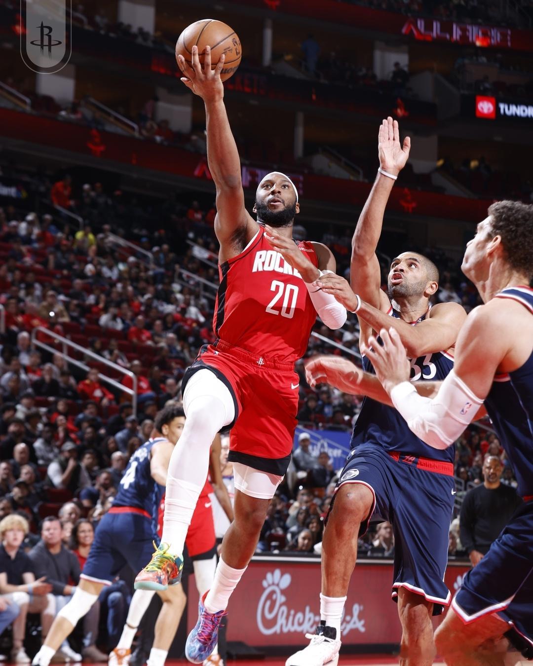 这比赛绝了，火箭115-113险胜快船，虽然赢了但这比赛是真难看啊快船vs火箭休