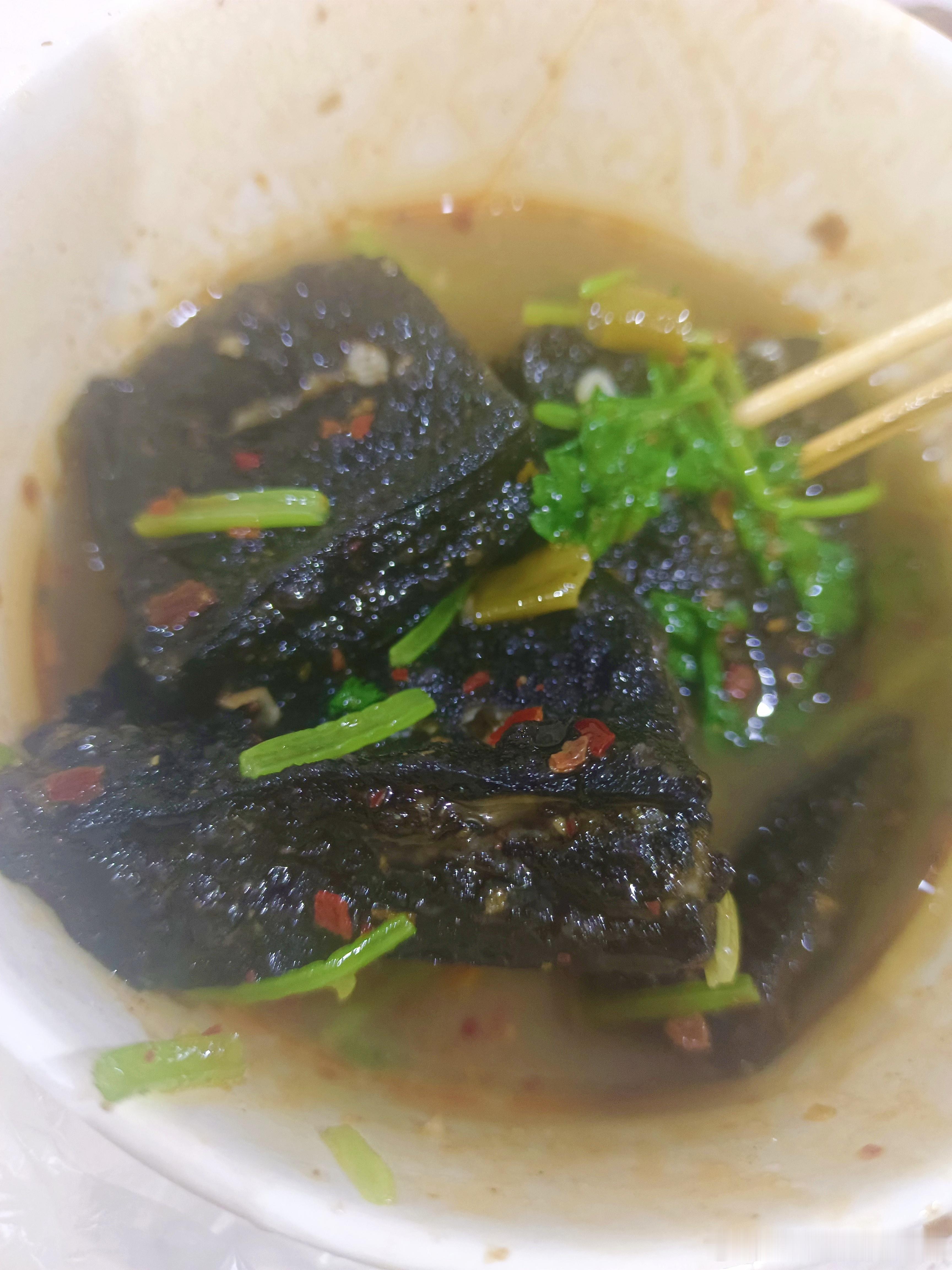 [干饭人]口腔溃疡还吃臭豆腐[舔屏] ​​​