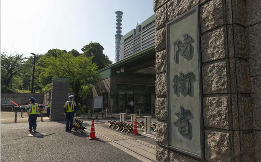 刚刚！高市早苗又搞事了？！背后透露危险信号…2025年12月初，日本传来消息，高