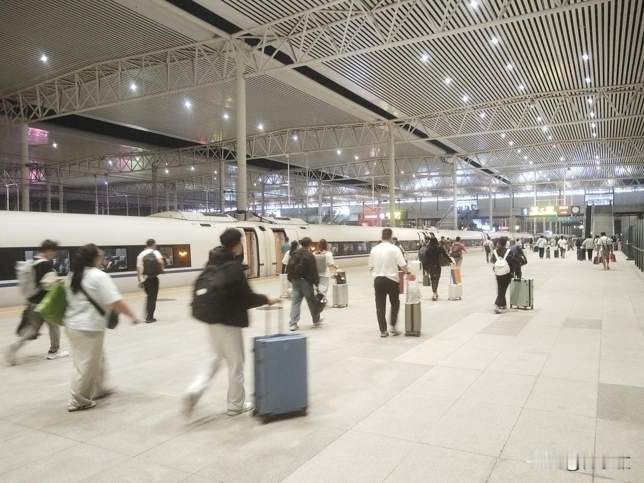 德州 古有运河帆影，今有高铁飞驰，谁读懂德州 “九达天衢、神京门户” 的浪漫？
