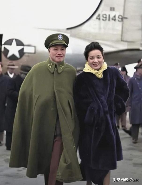 这才是宋美龄真实长相，不要被电视剧里美貌欺骗，电视剧太忽悠人

1943 年 2