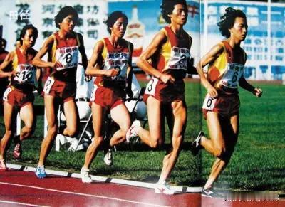 30年时间，中国田径运动员尤其是女子运动员的形象，发生了重大变化。30年前，中国