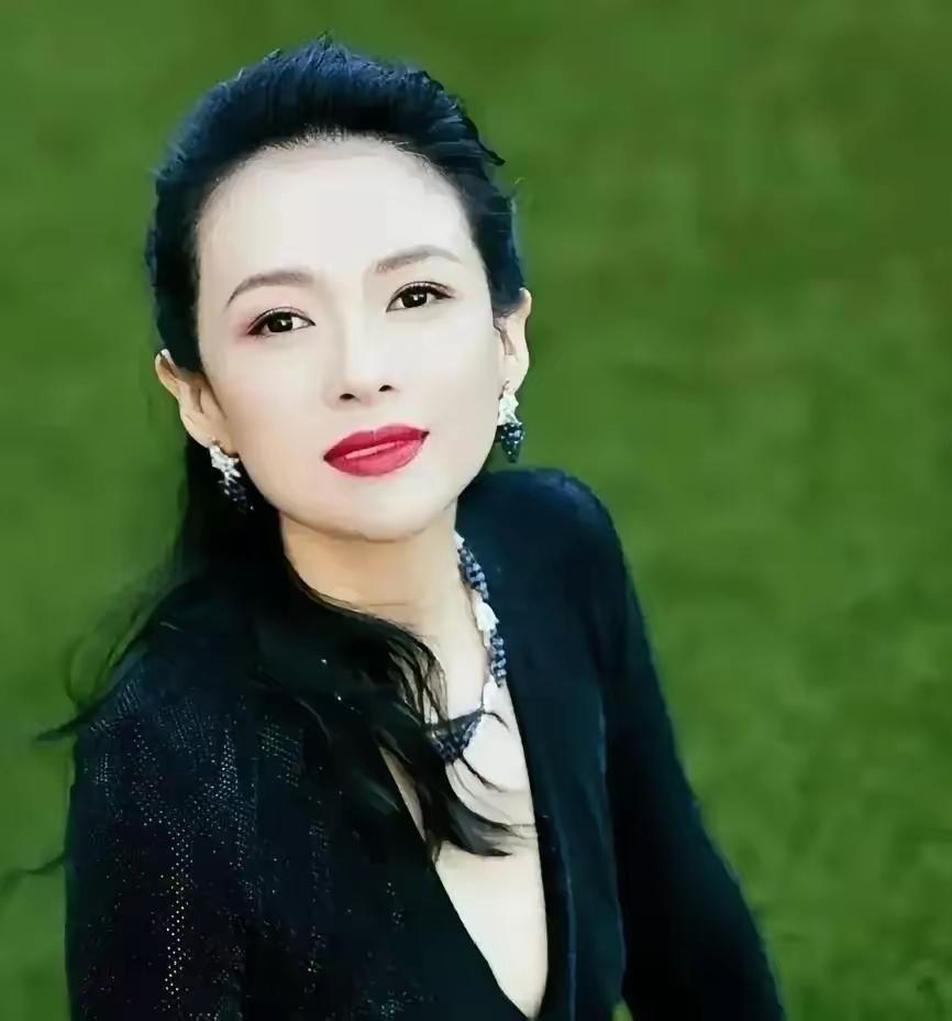 不懂就问，我问喜欢炒股的同事：听你说股票市场现在行情都不好，你都套了20多万在里
