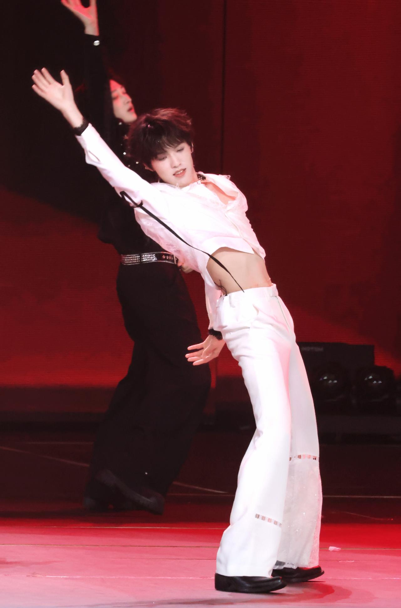 火热的如同今天澳门的天气一般 🥵 ​​​