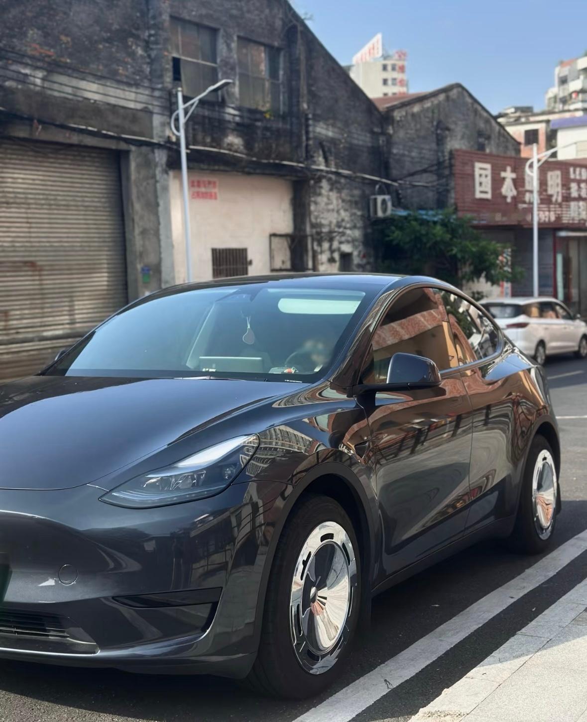 朋友们觉得轮毂改得好看吗？1-10分打几分？ 