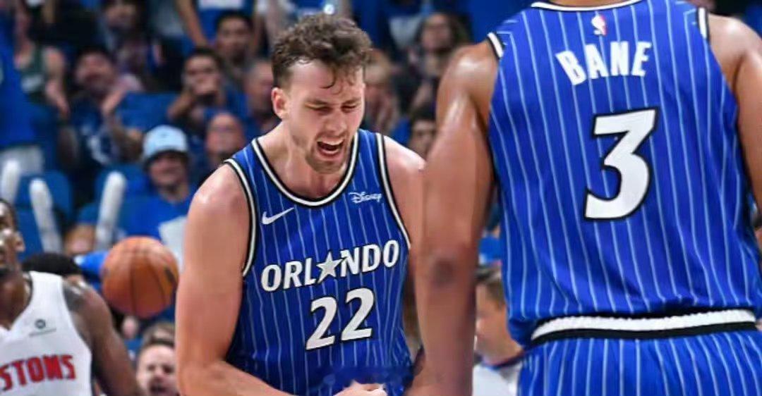 魔术全队投篮命中率32.6%仍赢球NBA季后赛继续进行，魔术以94-88力克活塞