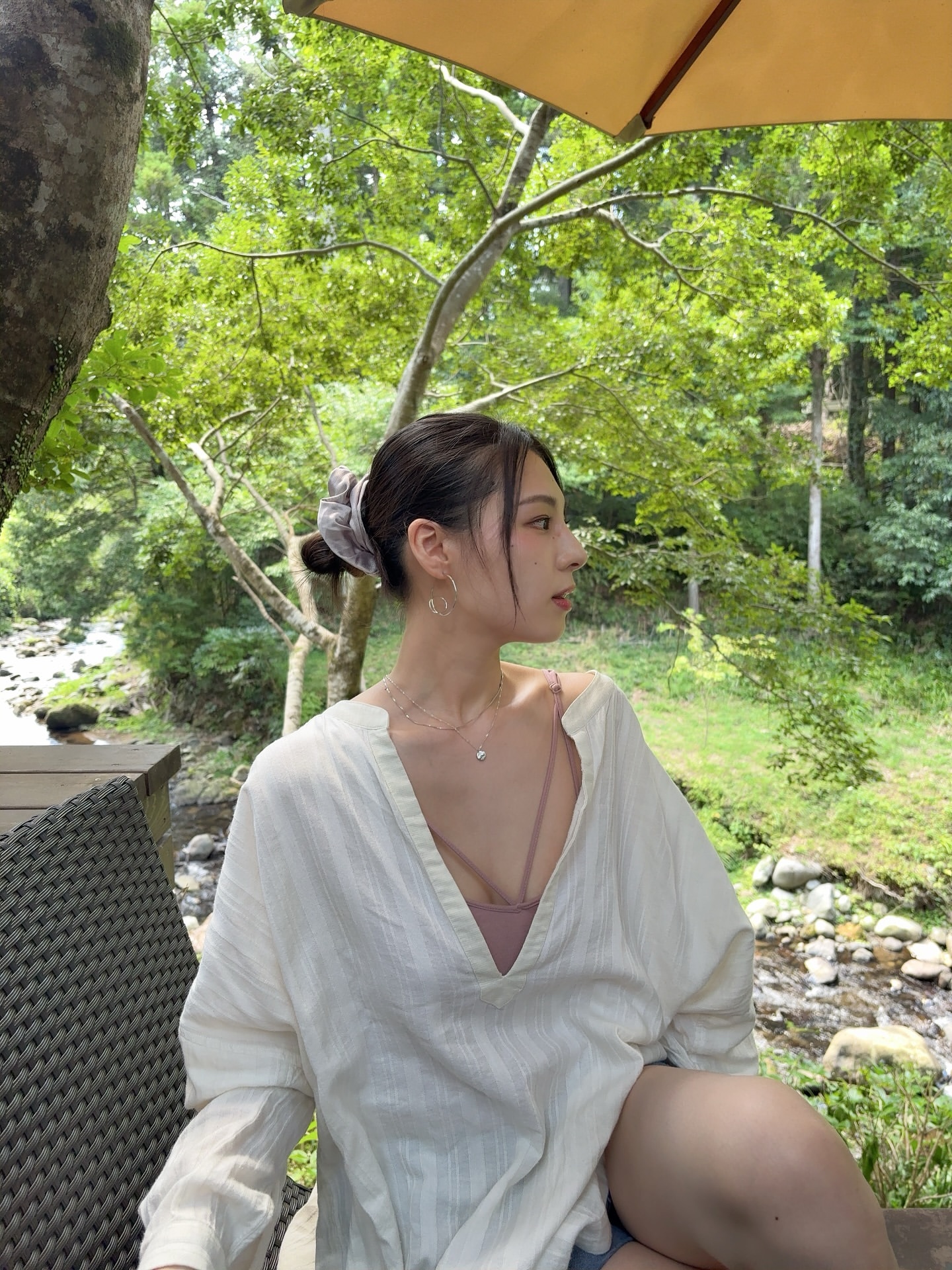 相楽伊織「親友と静岡へ🚗🍧すぐ下を川が流れてて気持ち良かった〜かき氷も最