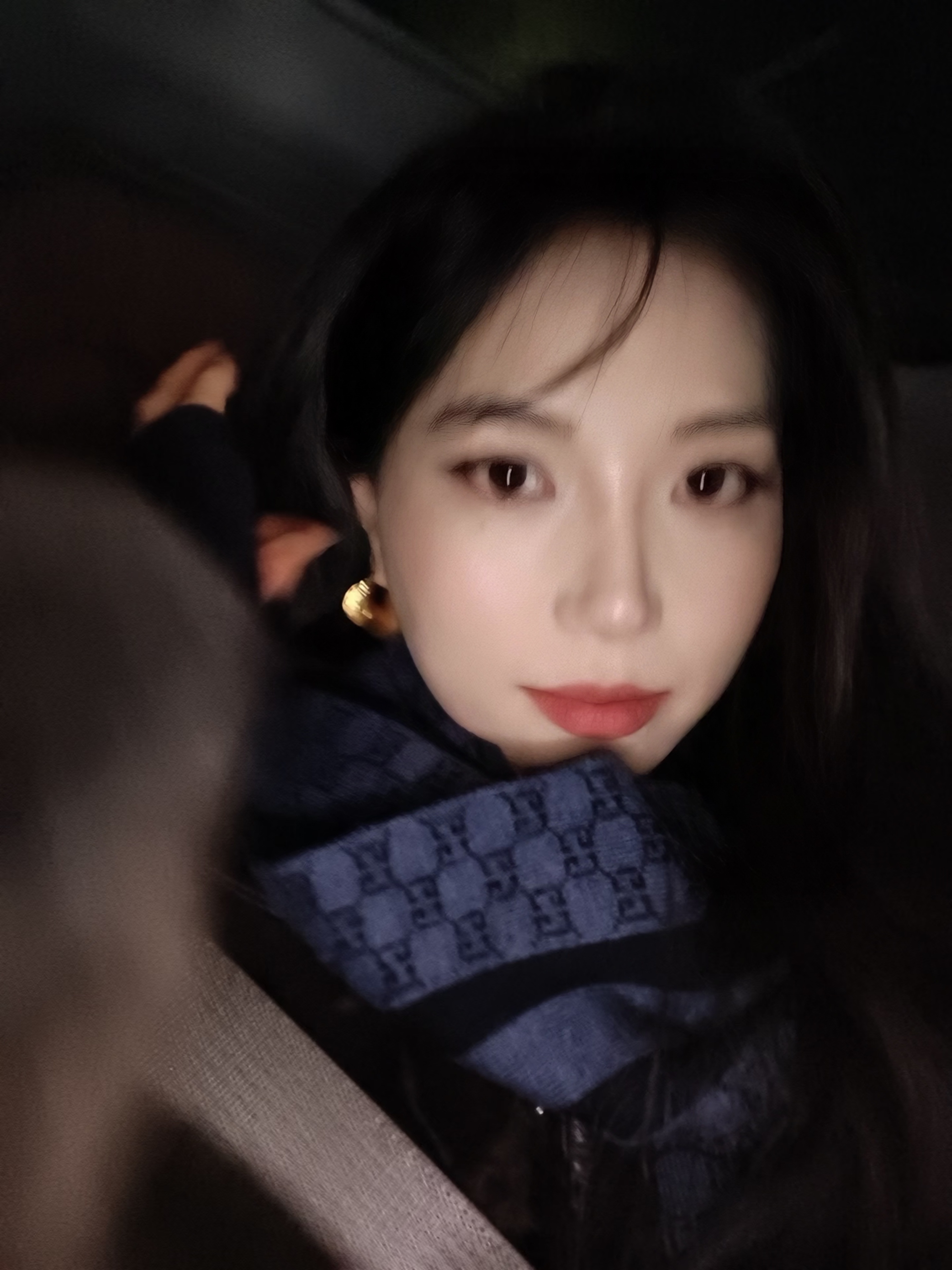 坐晕车了属实是，太堵了太堵了，又是感谢智驾的一天，不然练完腿真开不了车，丧失了对