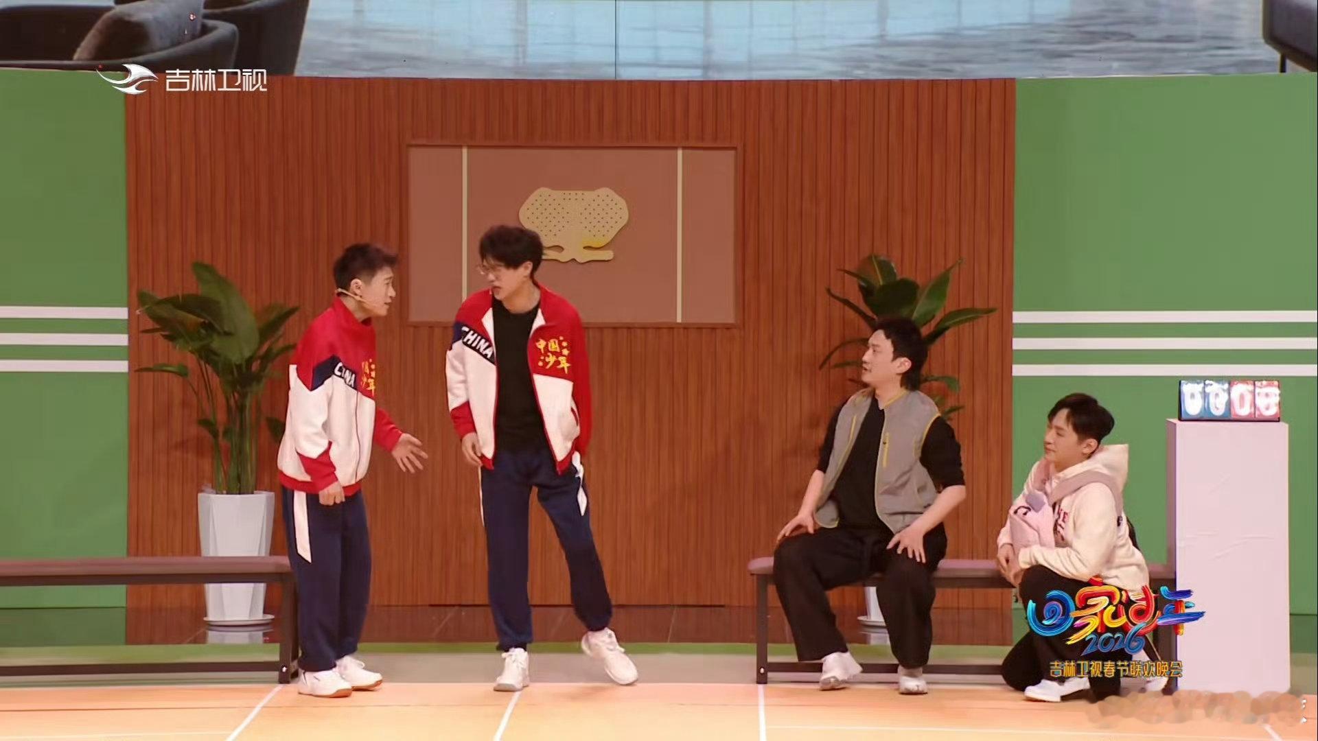  李飞被当面盗版权 吉林卫视春晚 这波操作太秀了！当面唱别人的歌，让原唱无歌可唱