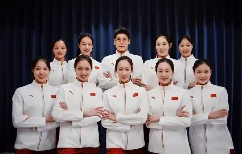 9月24日最新热点赛事

08:30  羽毛球女子团体金牌赛
🇨🇳中国女队V