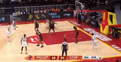 深圳男篮vs辽宁男篮 这是莫兰德？