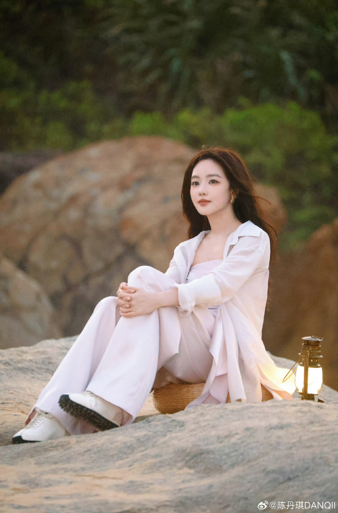 陈丹琪发长文陈丹琪回应半熟恋人争议 陈丹琪发长文，有成长就是有收获。 