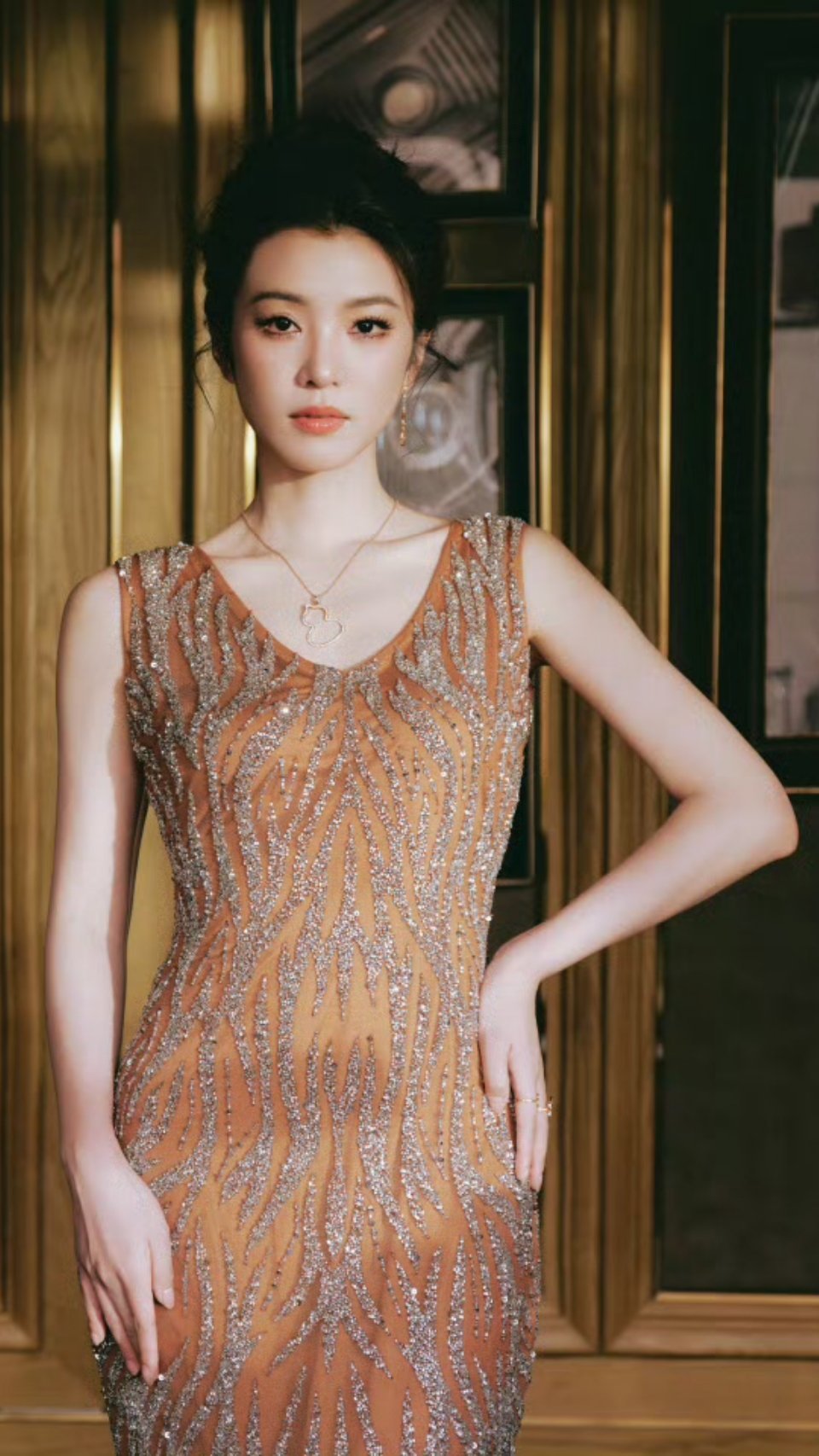 李云霄～～李云霄[超话]美女 ​​​