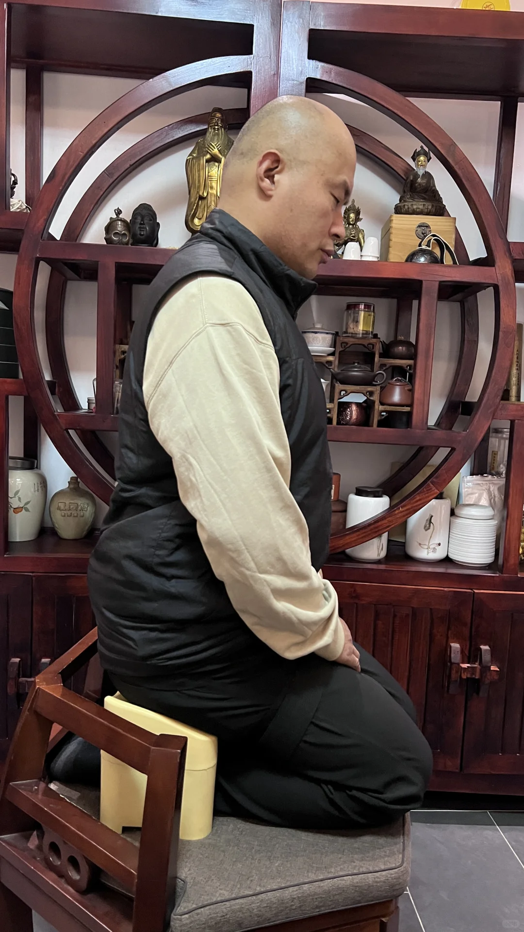 跪坐辟谷禅修七日 首日记录