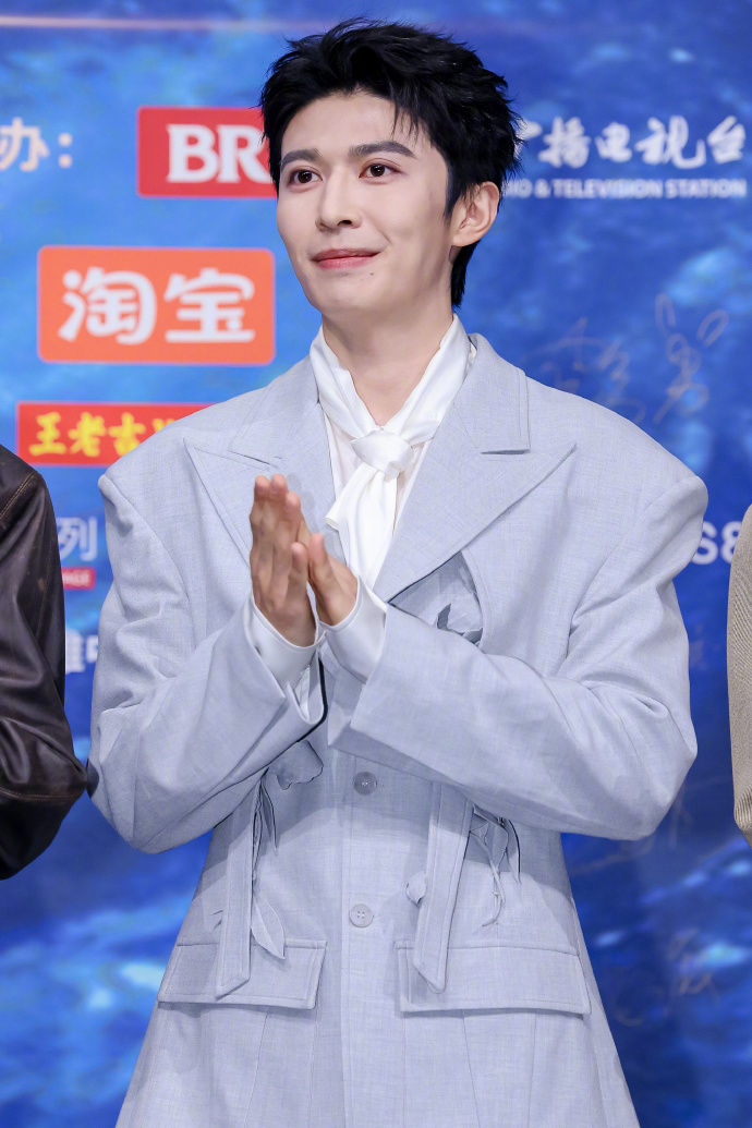 十个勤天微博之夜红毯种地吧 微博之夜出图来了