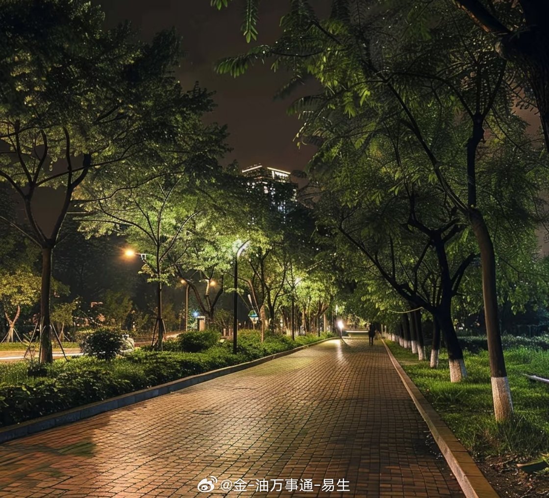 下雨之后，空气都清新不少，吃完饭和老婆出来走走，唠唠嗑