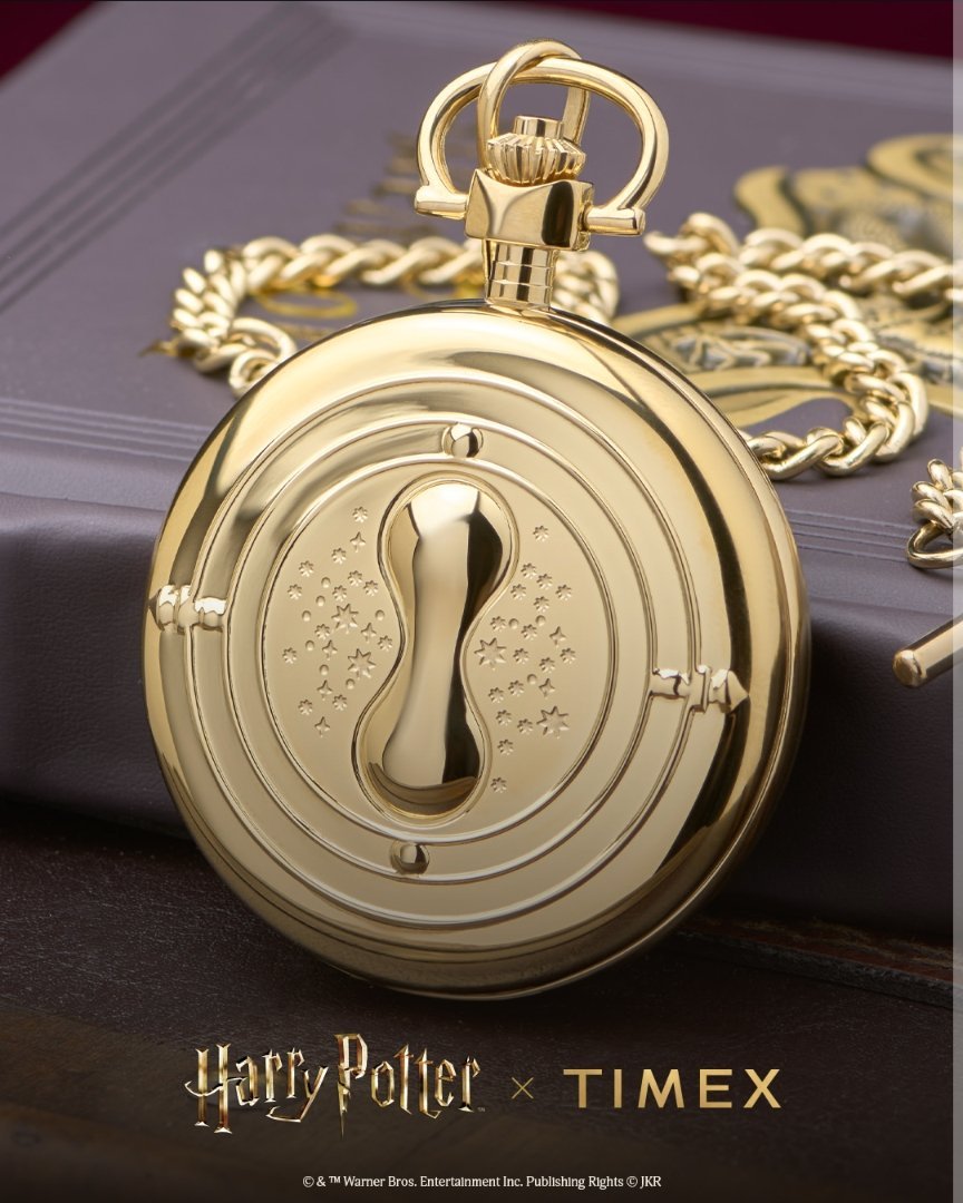 来自美国手表品牌TIMEX，一款以时间转换器为灵感设计的怀表已经上市，十分精巧的