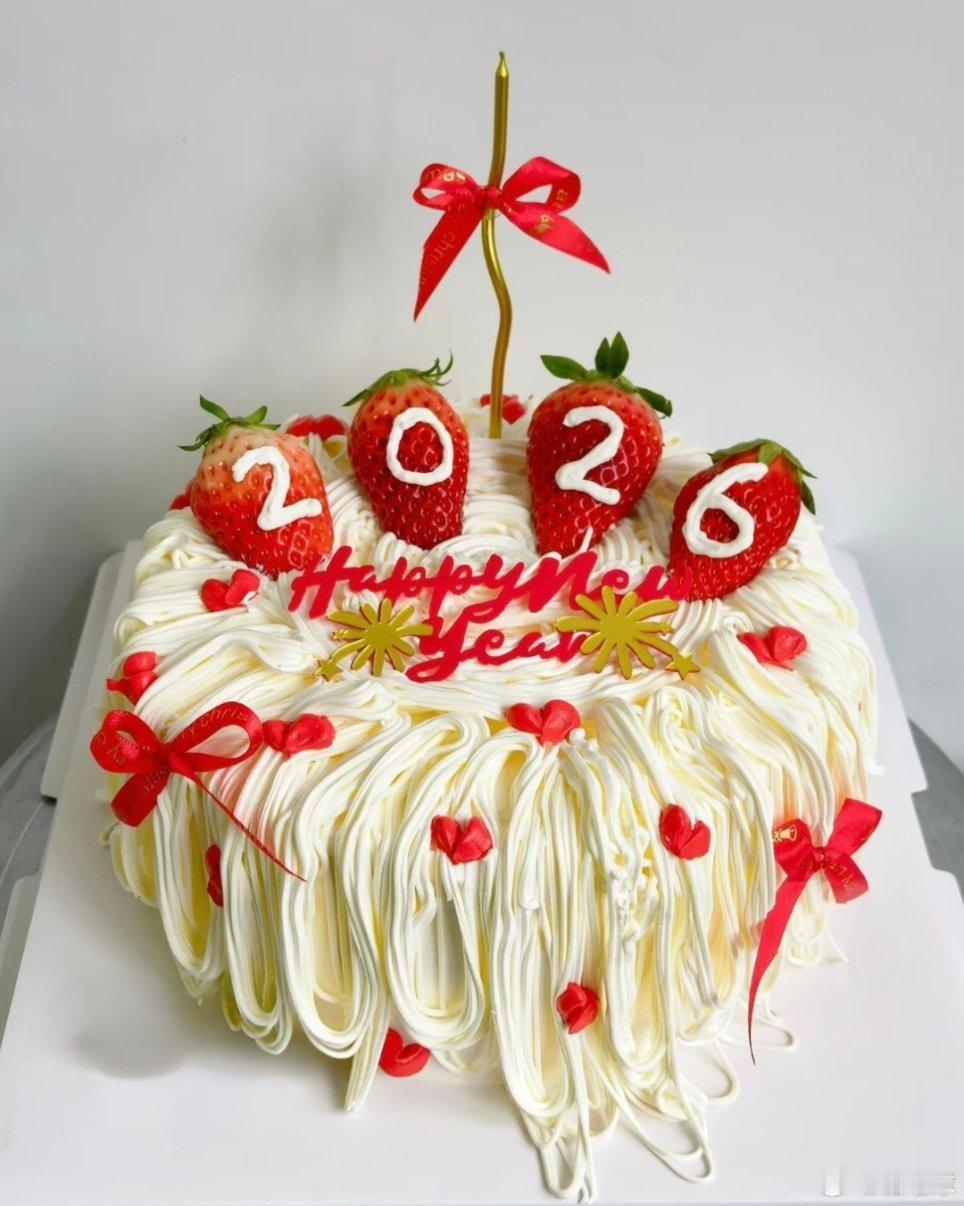 定格2026第一个瞬间2026已经悄然来临，告别2025的疲惫，愿新的一年里、只