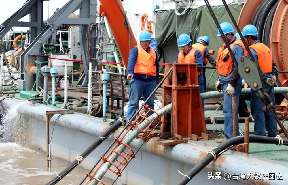 台湾海底电缆屡遭"意外"，真相背后笑掉大牙！
 
最近台湾的海底电缆又断了！9月