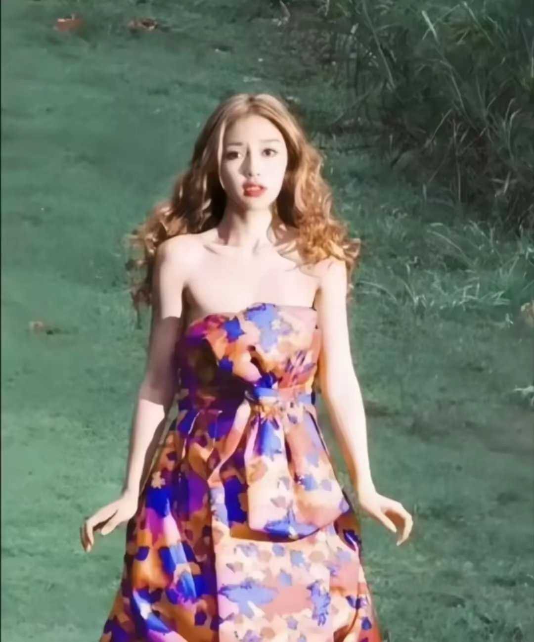 angelababy angelababy 像云追着风，不问所起；像雨贴着地，情