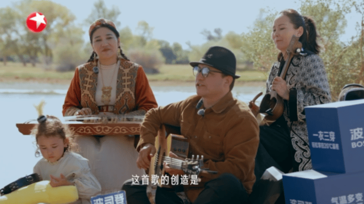 寻乐团演我嗑CP 刷到听谁在唱歌 这段笑不活了！叶尔波利讲爱情故事，寻乐团秒变C