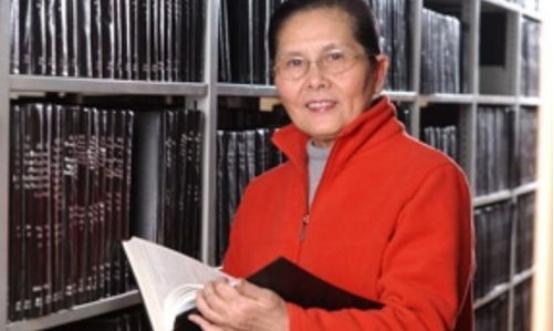 2007 年，李爱珍当选美国国家工程院外籍院士，然而之前她四次申请中科院院士都失
