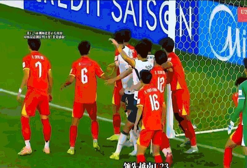 3比0越南！零封杀进决赛
 
凌晨刷手机，吉达传来3比0。U23国足把越南按在地