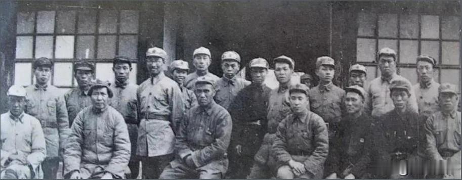 从国军俘虏到红军大学教务主任，走完长征却在武汉离奇失踪，尘封档案揭开后半生命运
