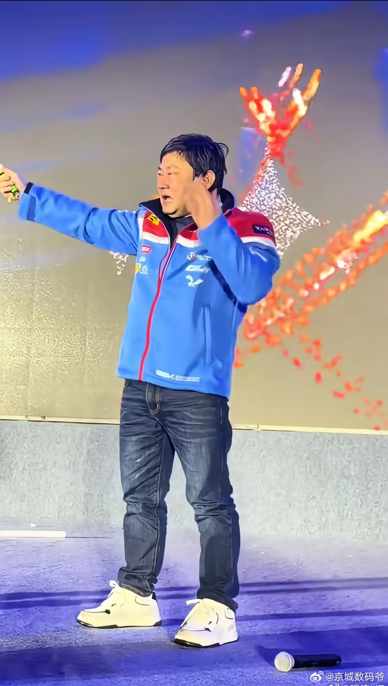 谁也没想到站在摩托车界“世界杯”冠军台的第一辆中国摩托竟然是“张雪摩托”！仔细想